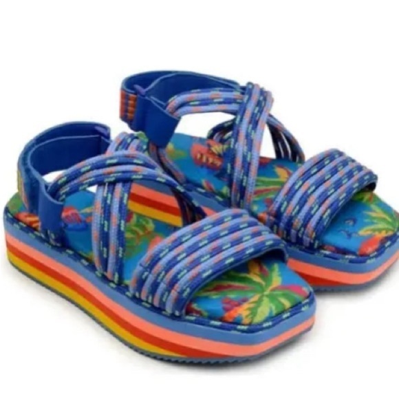 FARM Rio Shoes - NWOT Farm Rio Blue Macaw Tropical Sandal. Vibrant colors, Velcro, women’s 8.